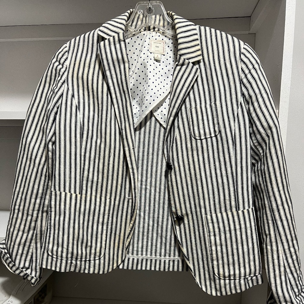 GAP Jacket B/W Striped Size 0